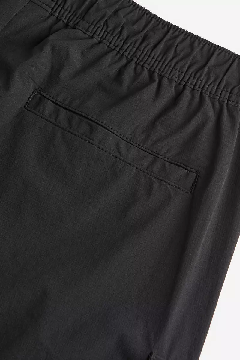 Buy H&M Relaxed Fit Nylon cargo shorts 2024 Online | ZALORA Singapore