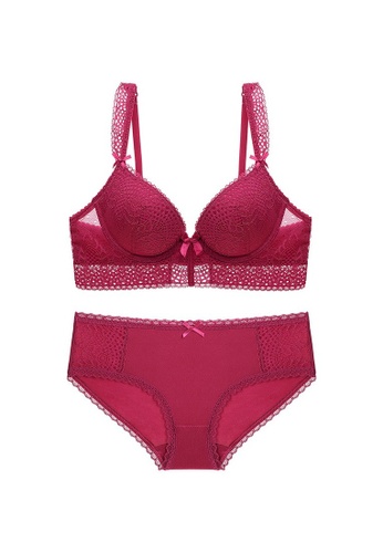 W.Excellence red Premium Red Lace Lingerie Set (Bra and Underwear) CEE27US87B04EAGS_1