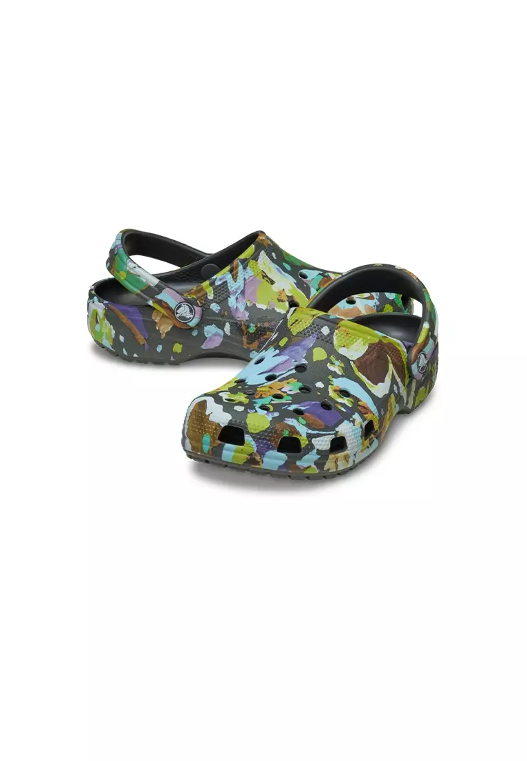 Classic Painted Floral Clog in Black Sand