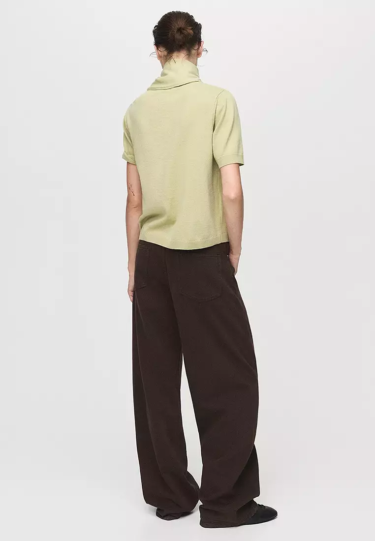 Short-Sleeved Sweater With Scarf