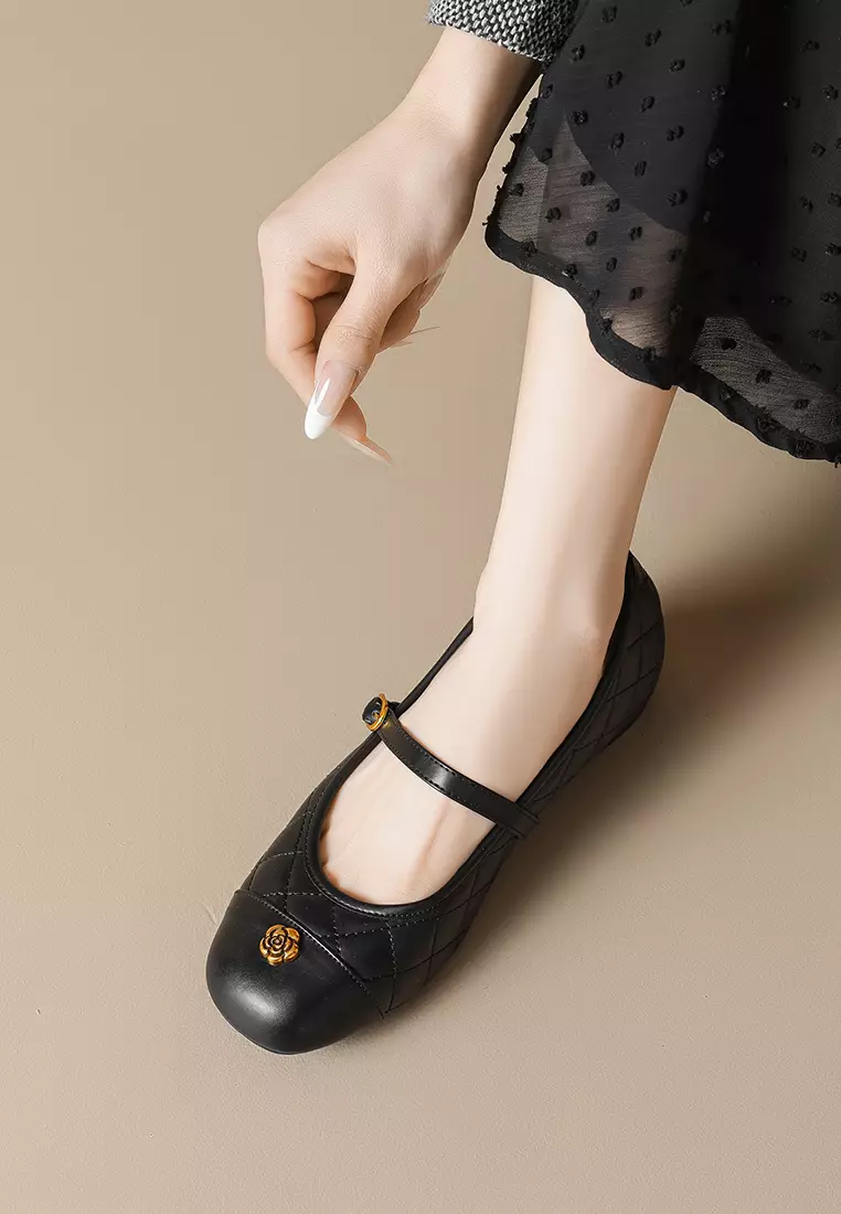 Camellia Quilted Mary Jane Shoes WW350-2