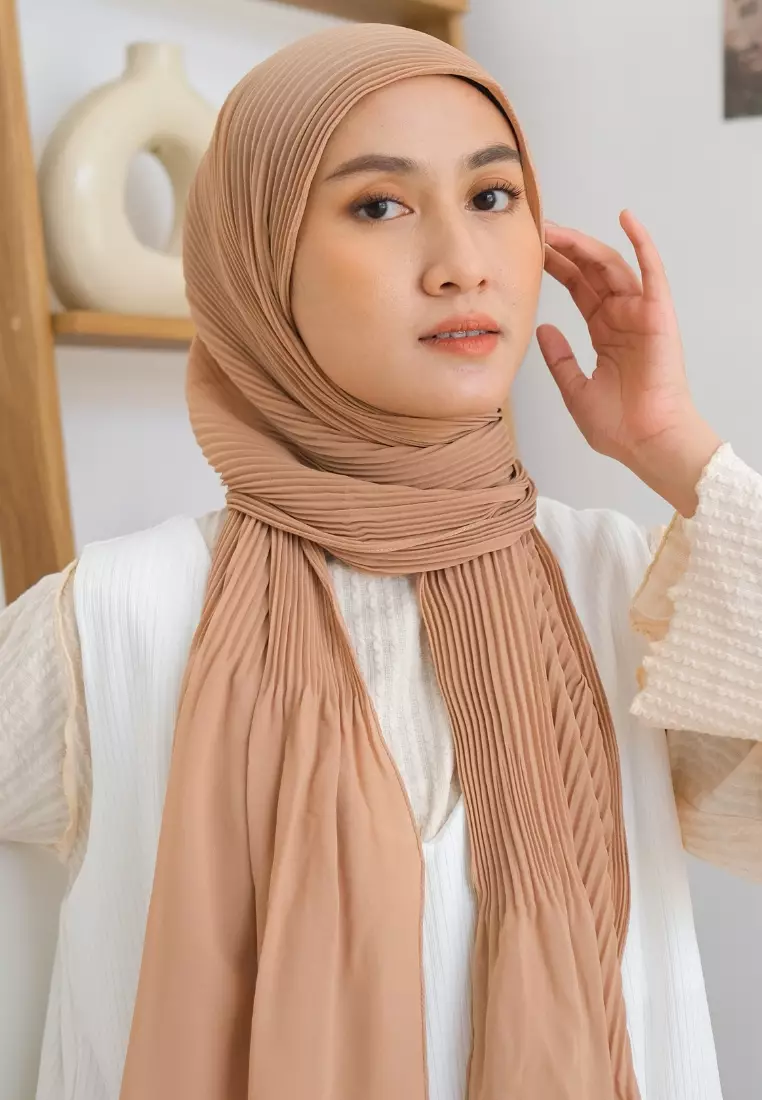 Bawal Pleats Shawl Nude