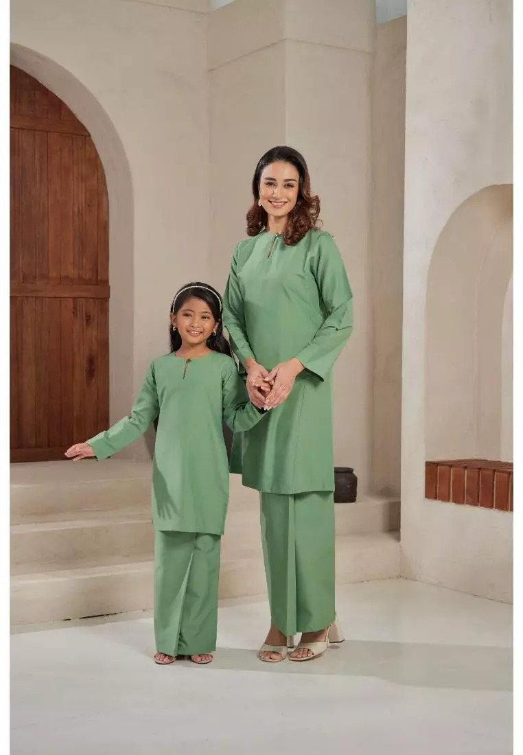 Baju Kurung Pahang Qirana