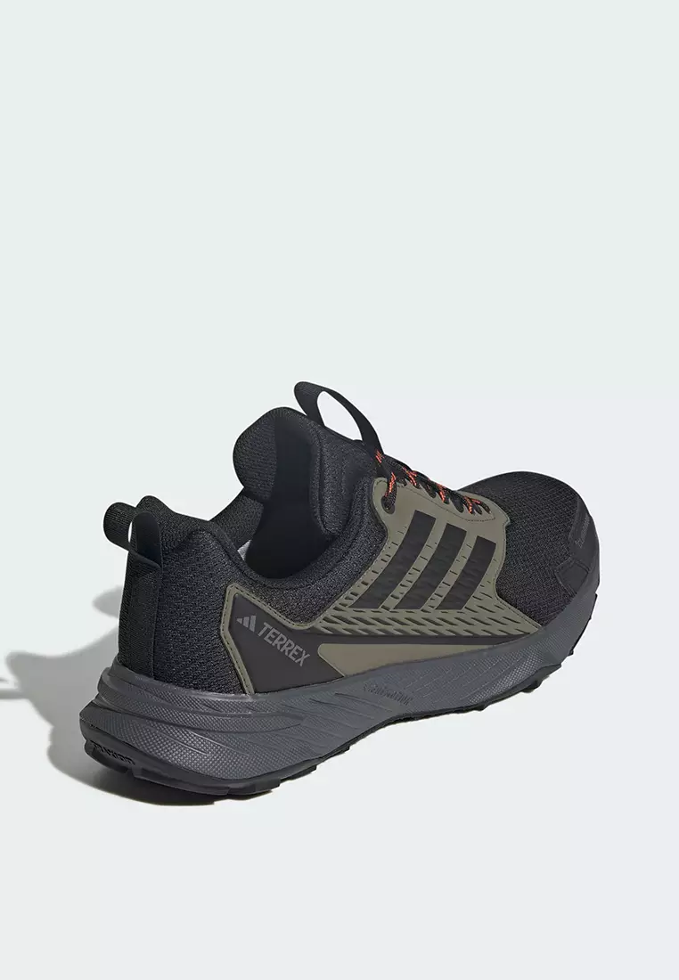 Hiking Terrex Tracefinder 2 CLIMAPROOF Trail Running Shoes Men Green JR7768