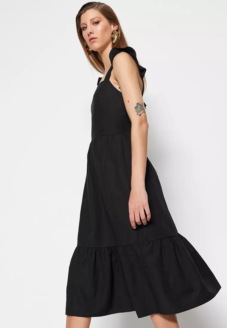 Straight Cut Woven Ruffle Detailed Dress