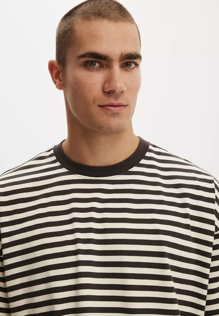 Cropped Fit T-Shirt