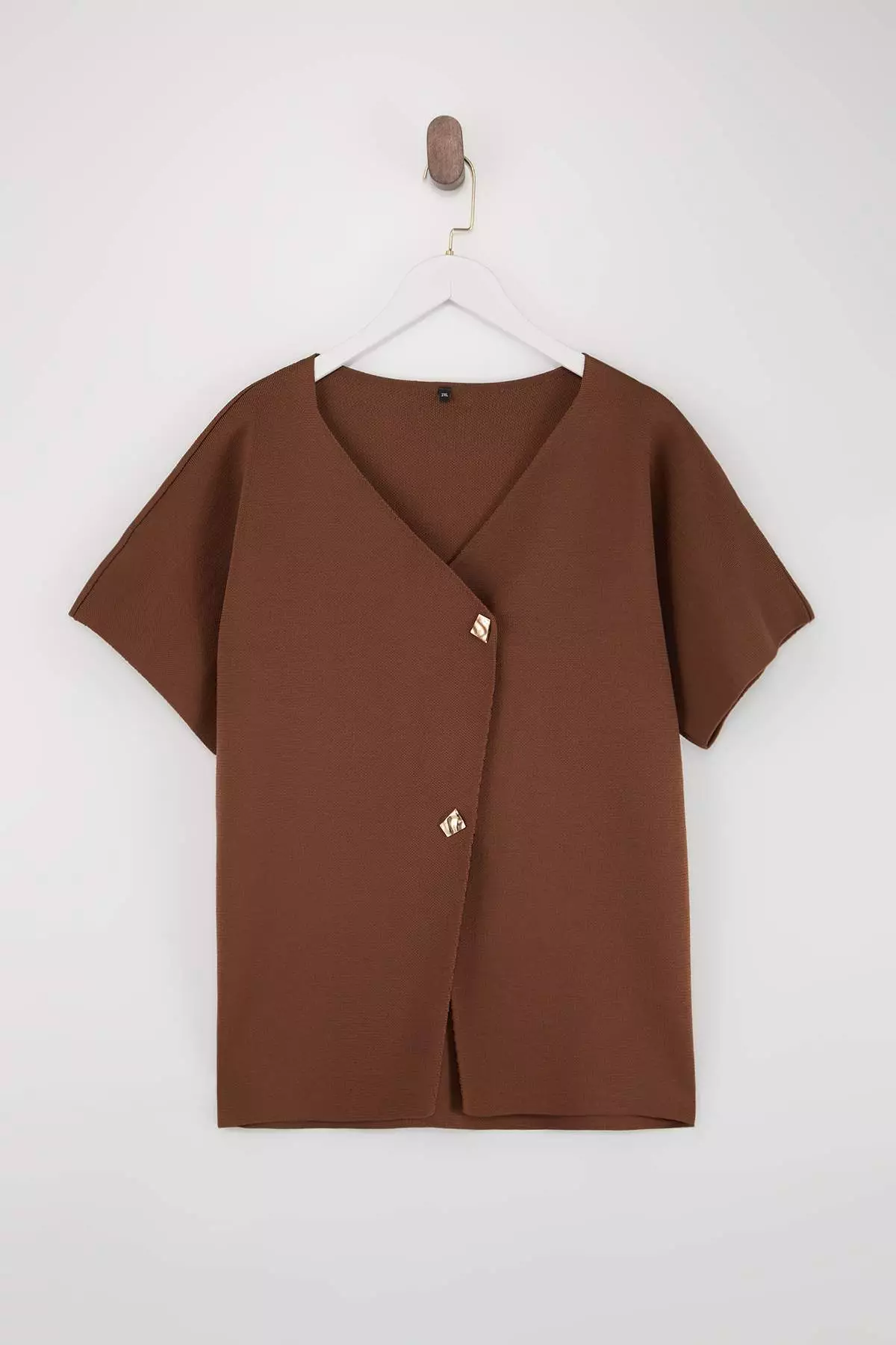 Brown Buttoned Asymmetric Closure Knitwear Blouse Tbbss25Af00071