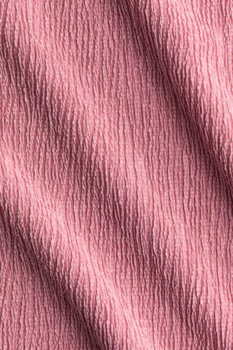 Crinkled boat-neck top