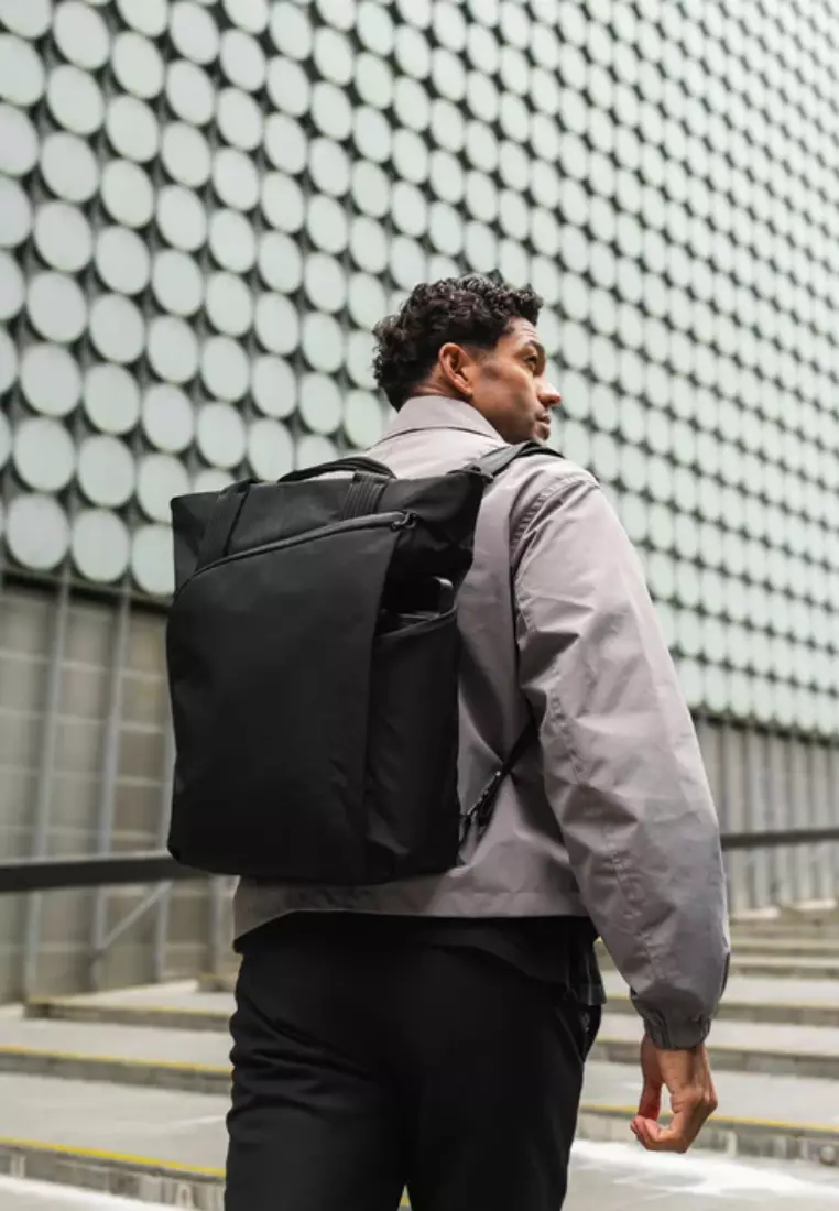 Alpaka Flow Totepack Minimalist 2 in 1 Backpack Tote for Daily & Travel Black Axoflux