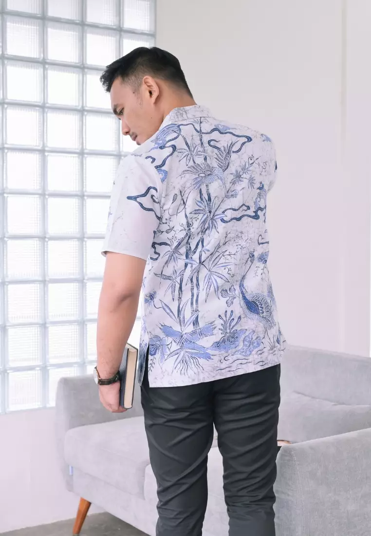 Hem Batik Dihrar Lengan Pendek Batik Tulis Slimfit