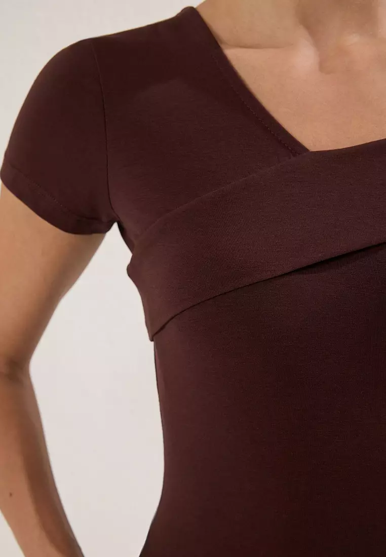 Brown Asymmetric Collar Fitted/Body-Smoothing Knitted Blouse Twoss25Bz00381