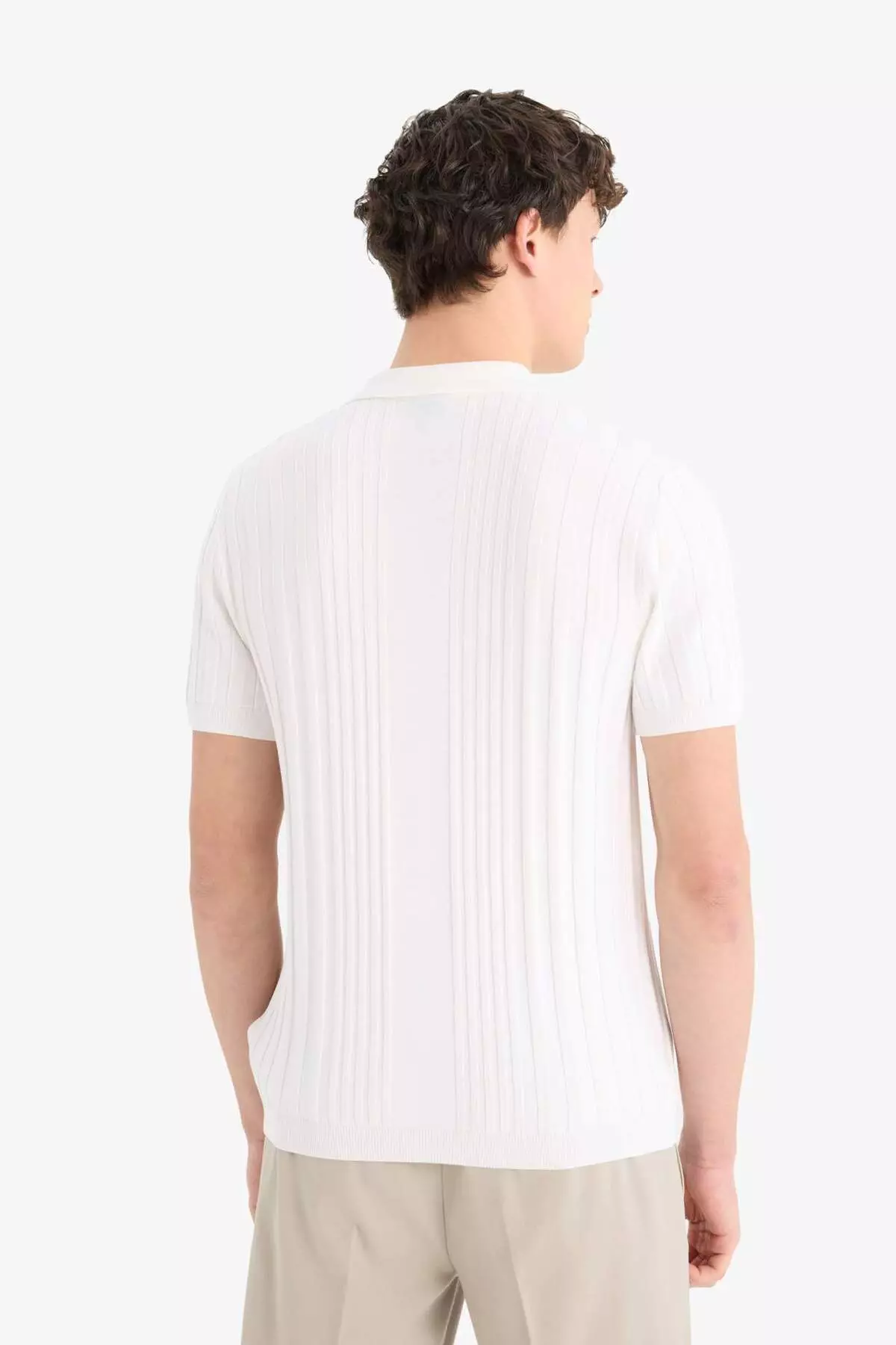 Standard Fit Polo Neck Half Zipper Short Sleeve Knitwear T-Shirt E3243Ax25Sp