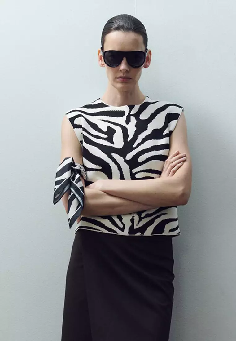 網上選購 Mango Zebra Print Knit Top 2026 系列 | ZALORA香港