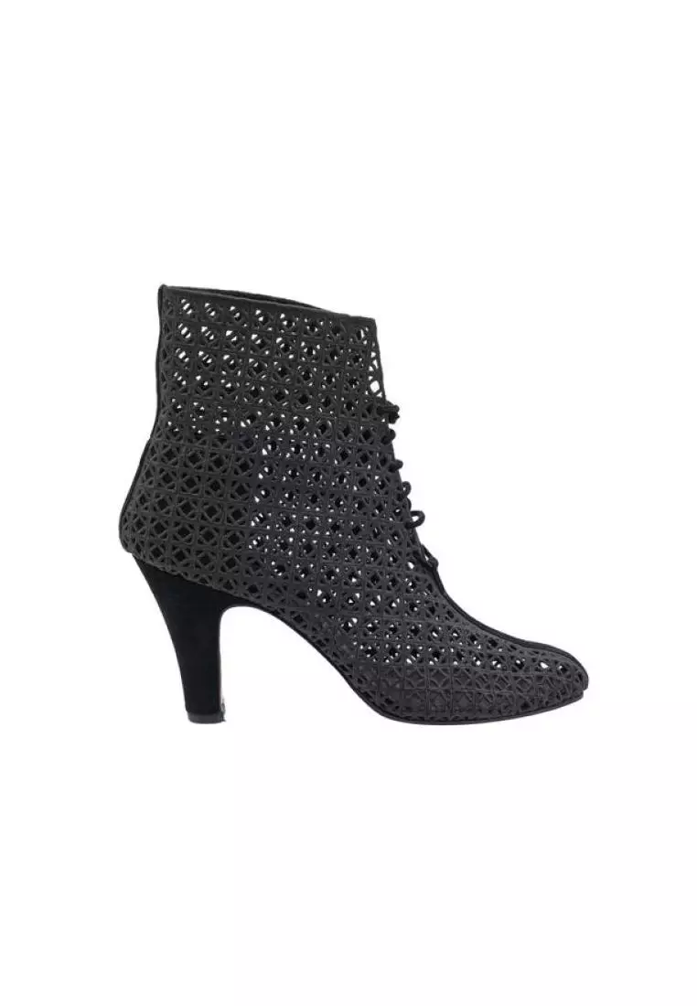 Tassel lace discount up boots
