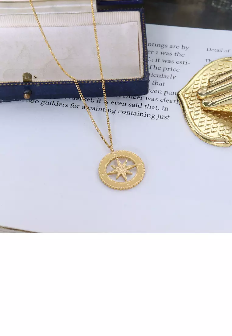 Fashion Simple Plated Gold 316L Stainless Steel Hollow Star Geometric Round Pendant with Necklace