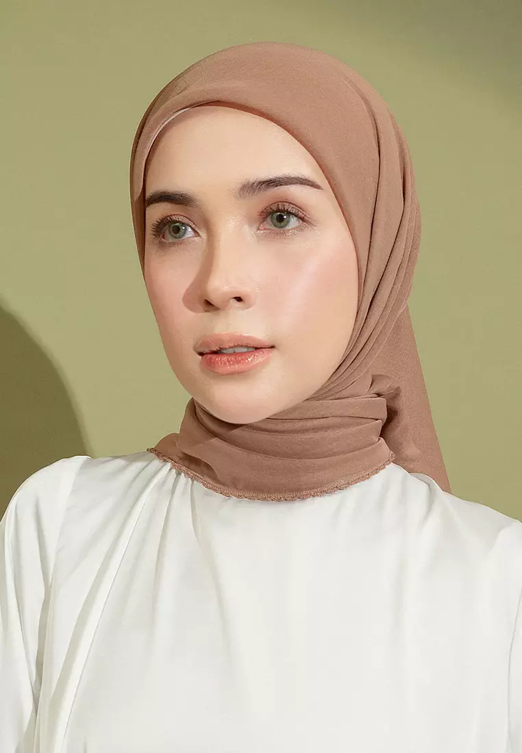 Paris Embroidery Signature Square (Lozy X Hamidah) Olive Sheen