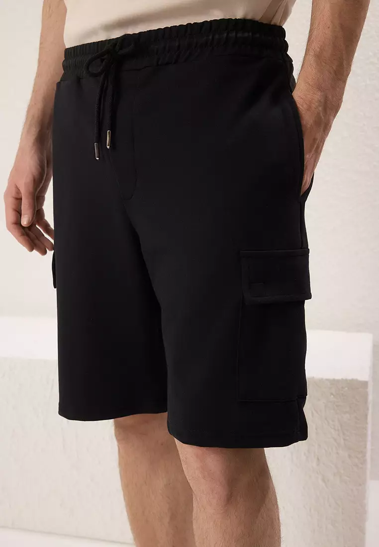 Black Oversize/Wide Cut Hidden Cord Elastic Waist Cargo Pocket Labeled Shorts TMNSS24SR00018