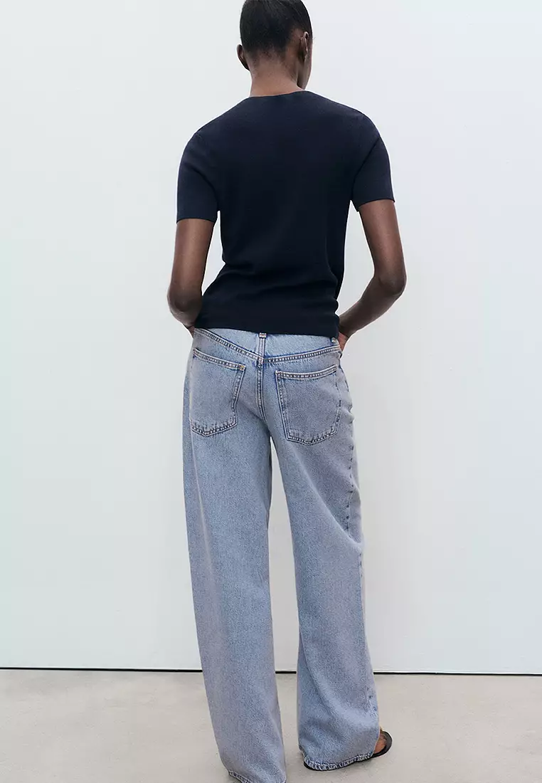 Short-Sleeved Fine-Knit Sweater