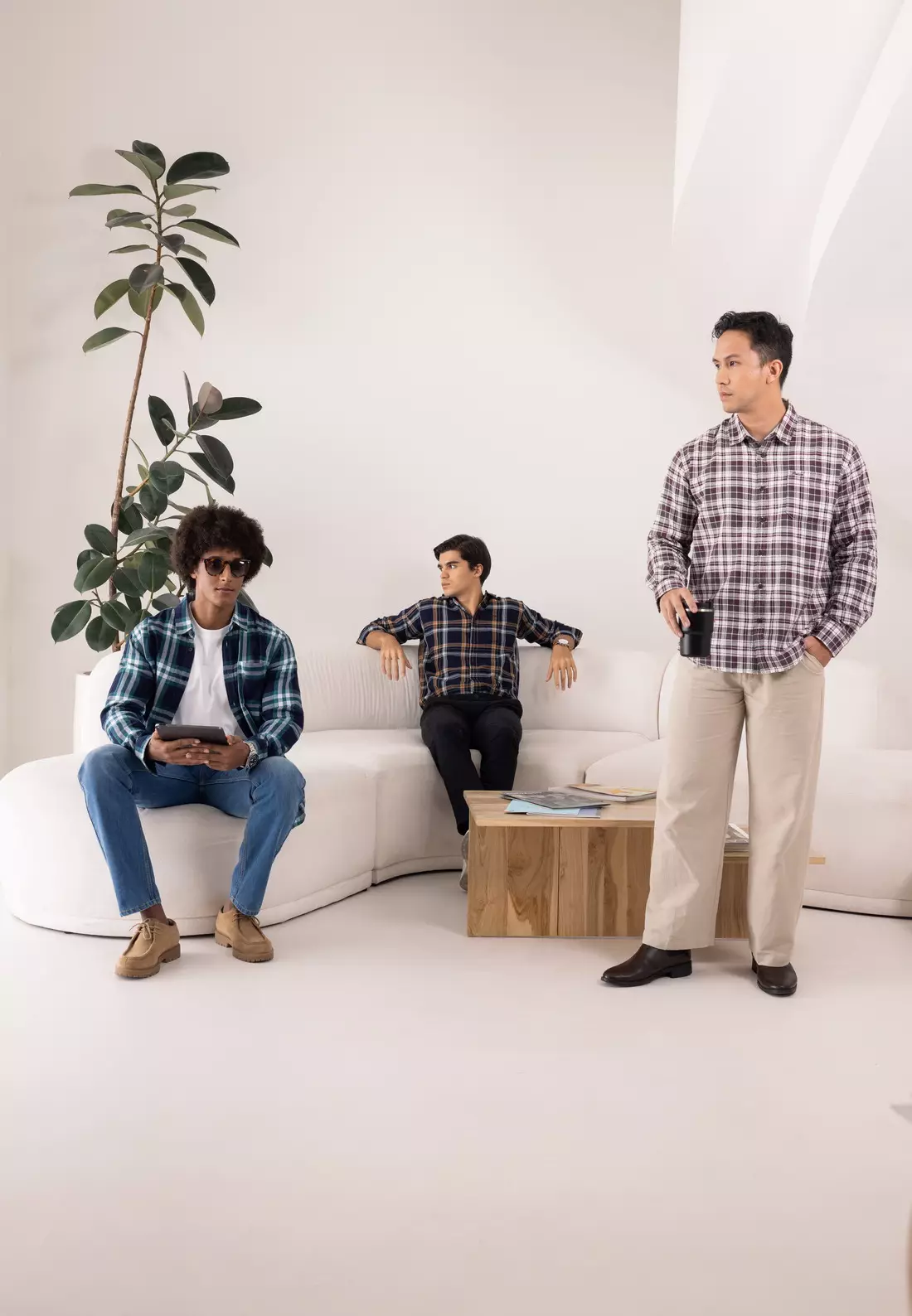 POLICE Kemeja Kotak Twill Hijau Regular Fit Lengan Panjang Pria