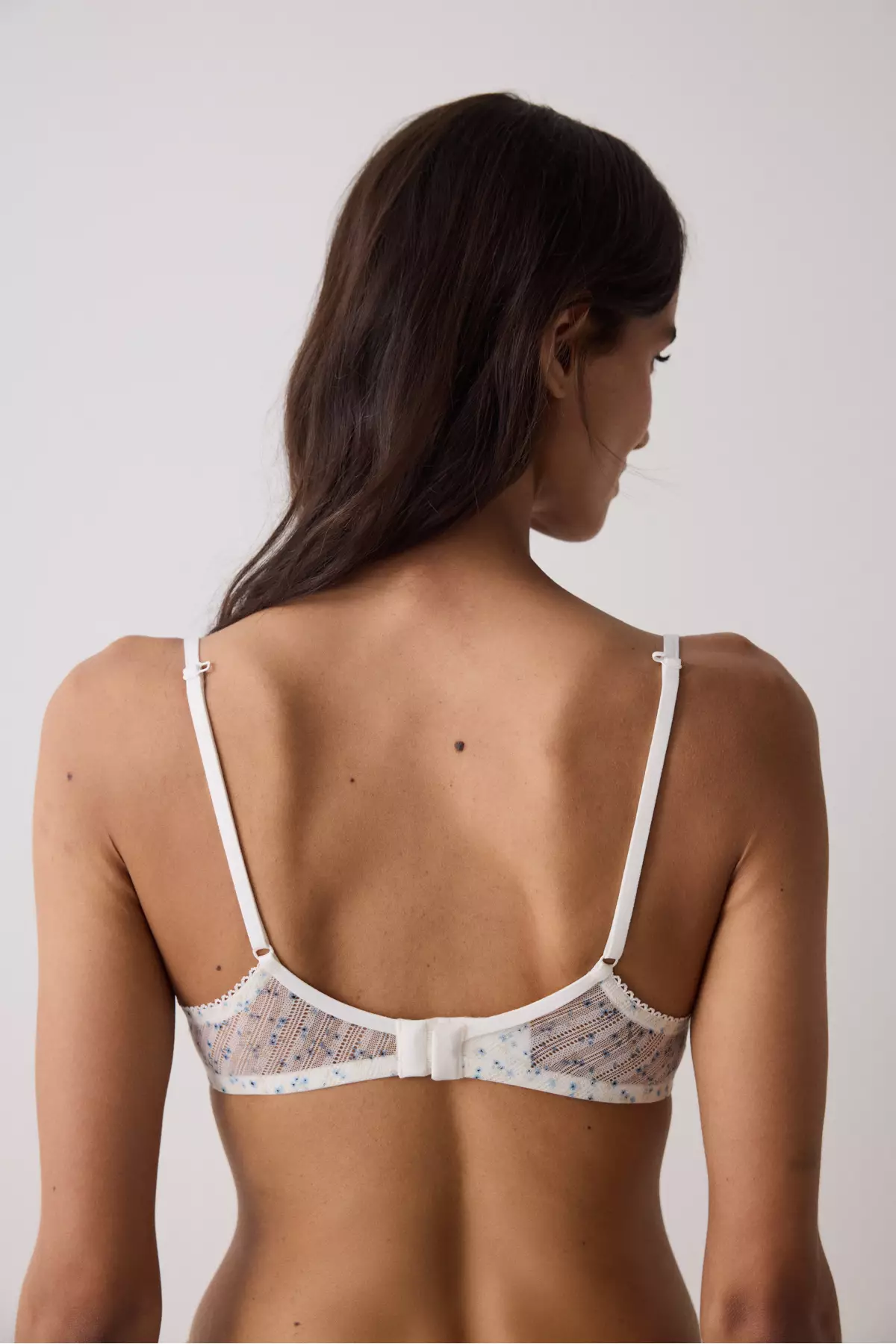 Ecru Floral Patterned Triangle Bra Without Underwire and Padding