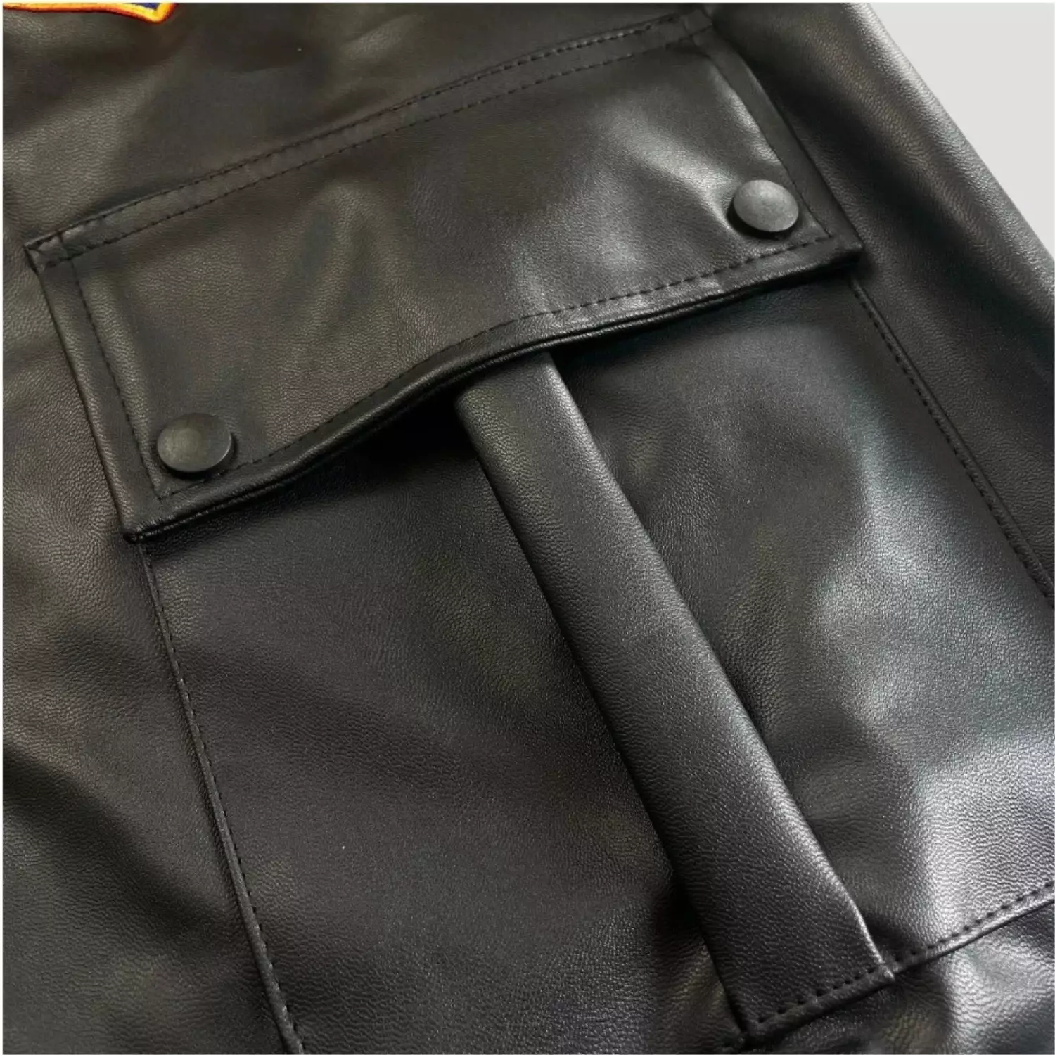 Jaket Bomber Kulit Sintetis