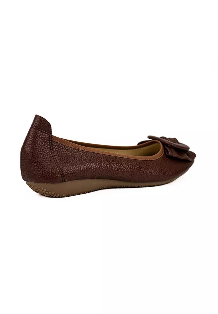 Dark brown discount flat shoes