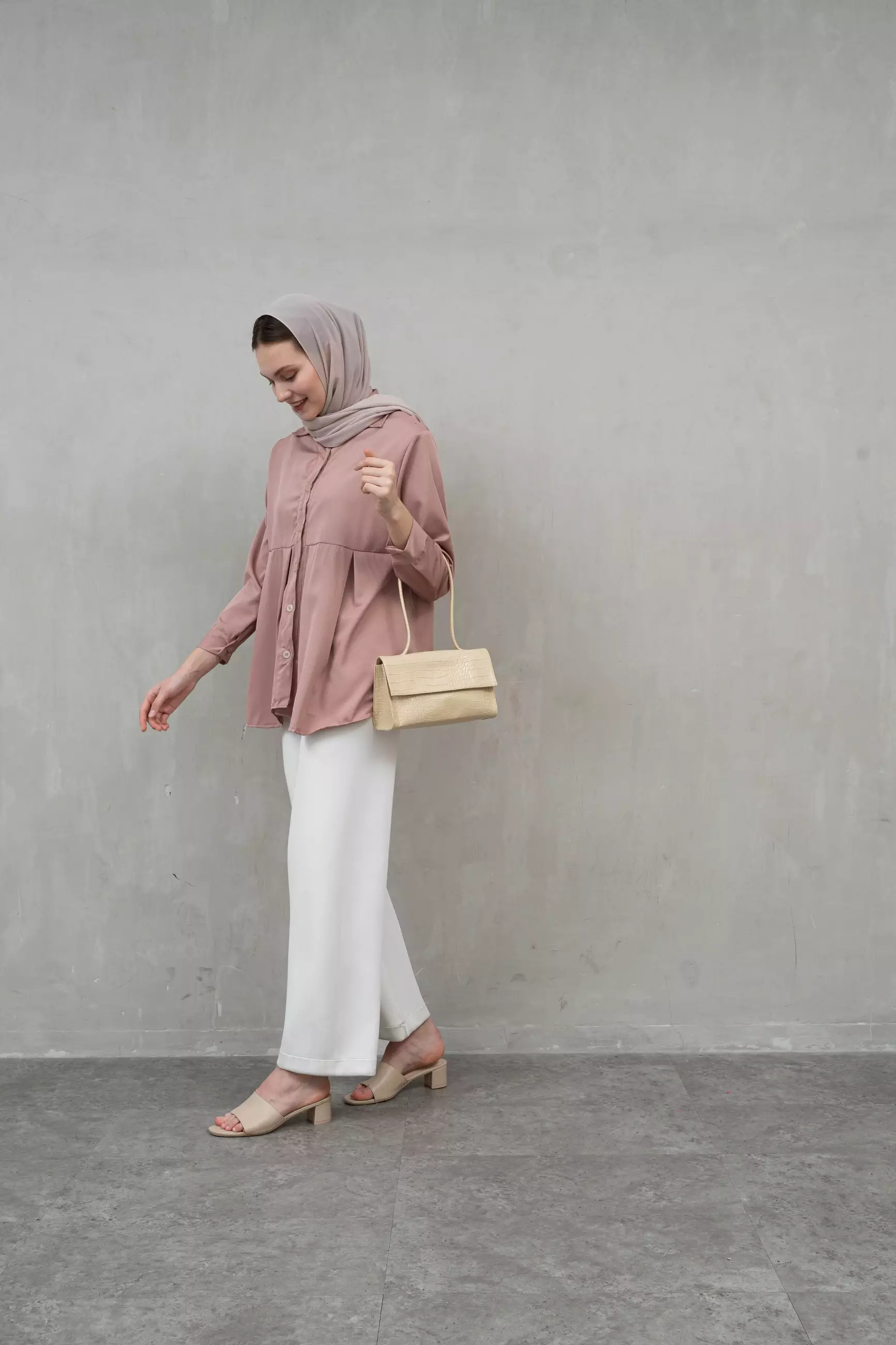 Houseofcuff Mars Top in Nude Kemeja Wanita