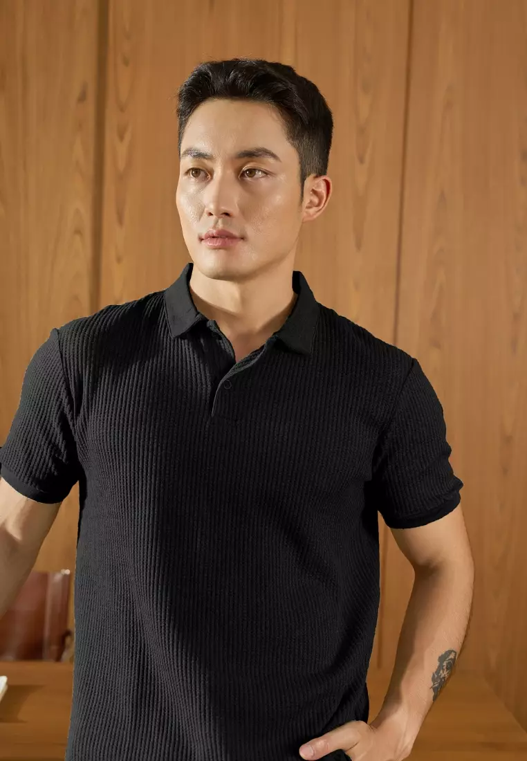 Kale Wale Black / Kaos Rajut Pria Lengan Pendek