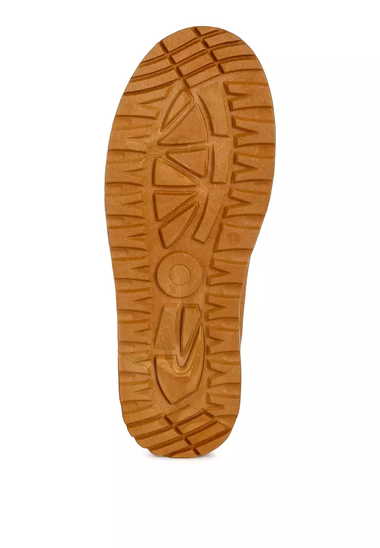 Embroidered Platform Classic Slip-On in Tan