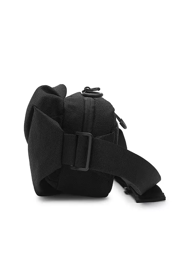 Men's Chest Bag / Sling Bag / Crossbody Bag - Black