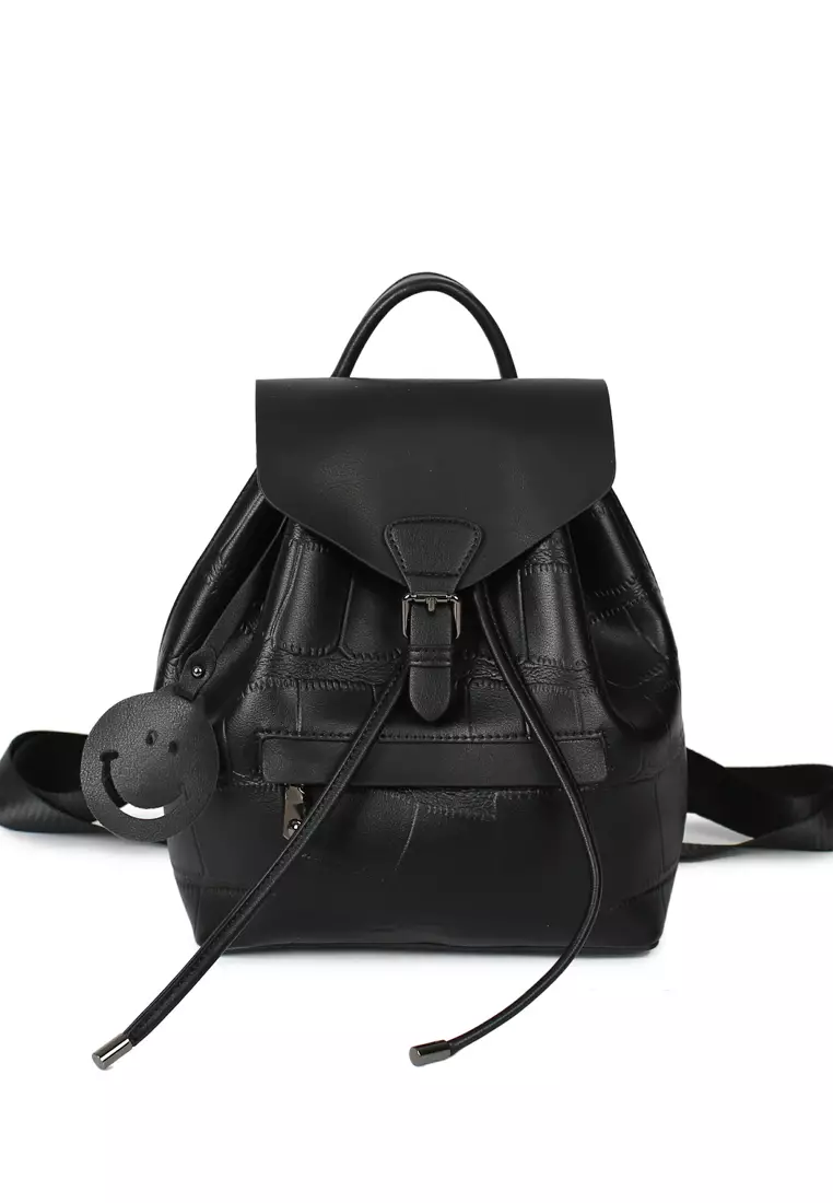 All black best sale leather backpack