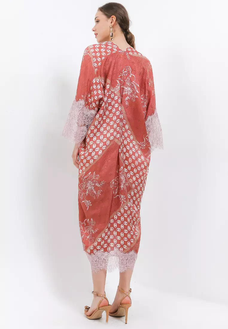 Batik Rizqina Kaftan Zoya Batik Wanita - Kaftan Kaca - Salem - Batik Cap Peranakan Series - OOTD Batik - Batik Viscose Premium