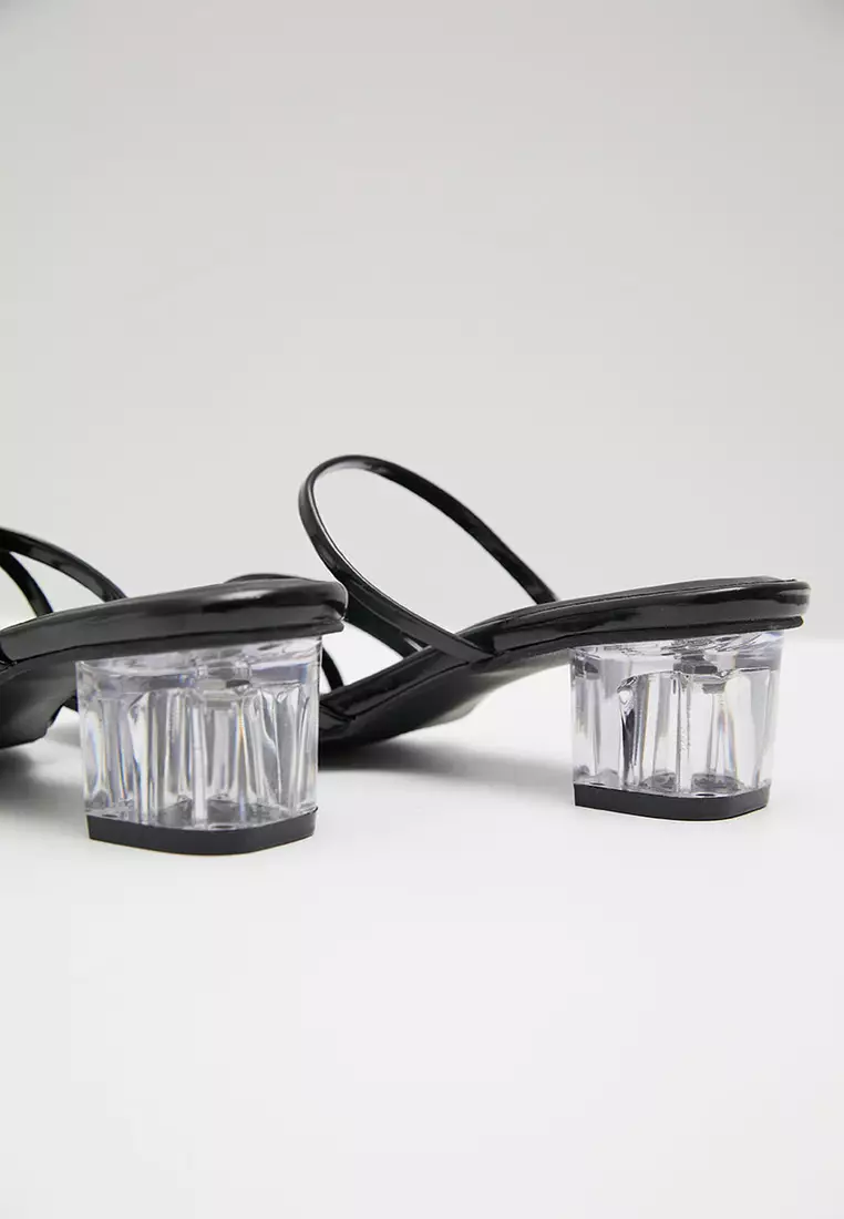 Sophie Ivanka Heels Strappy Black