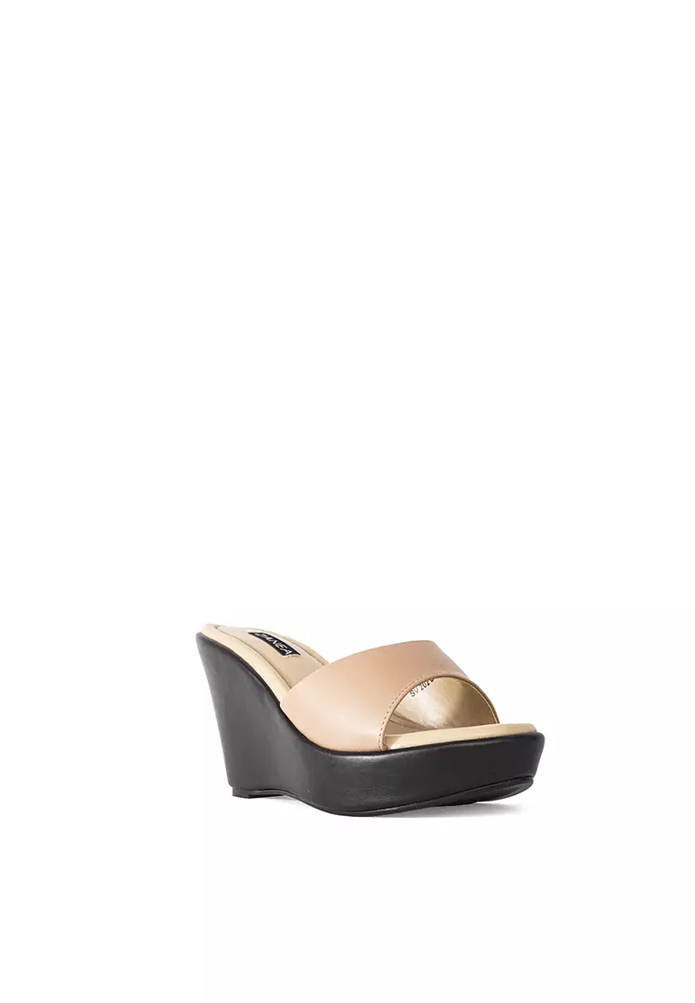Discount on Zanea Shoes  shoes - SKU: One Strap Wedge Sandals