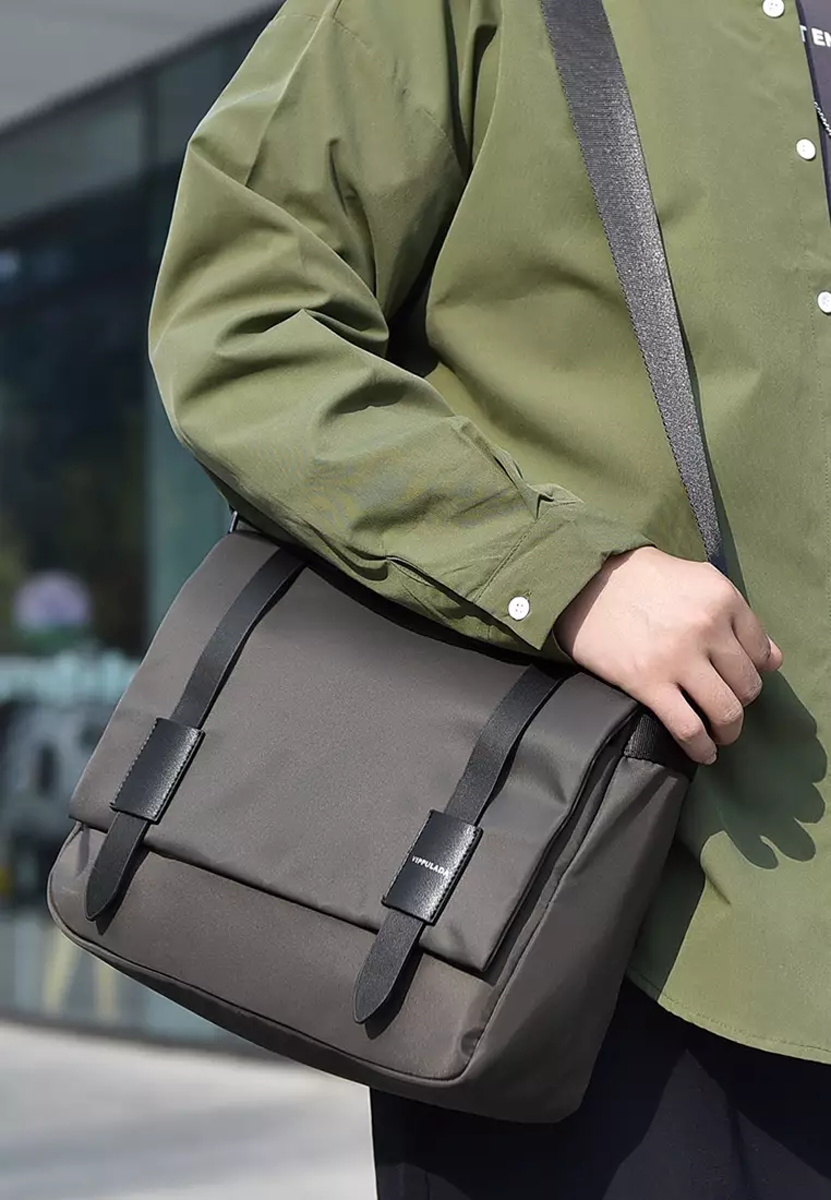 Men's waterproof and wear-resistant casual shoulder crossbody messenger bag