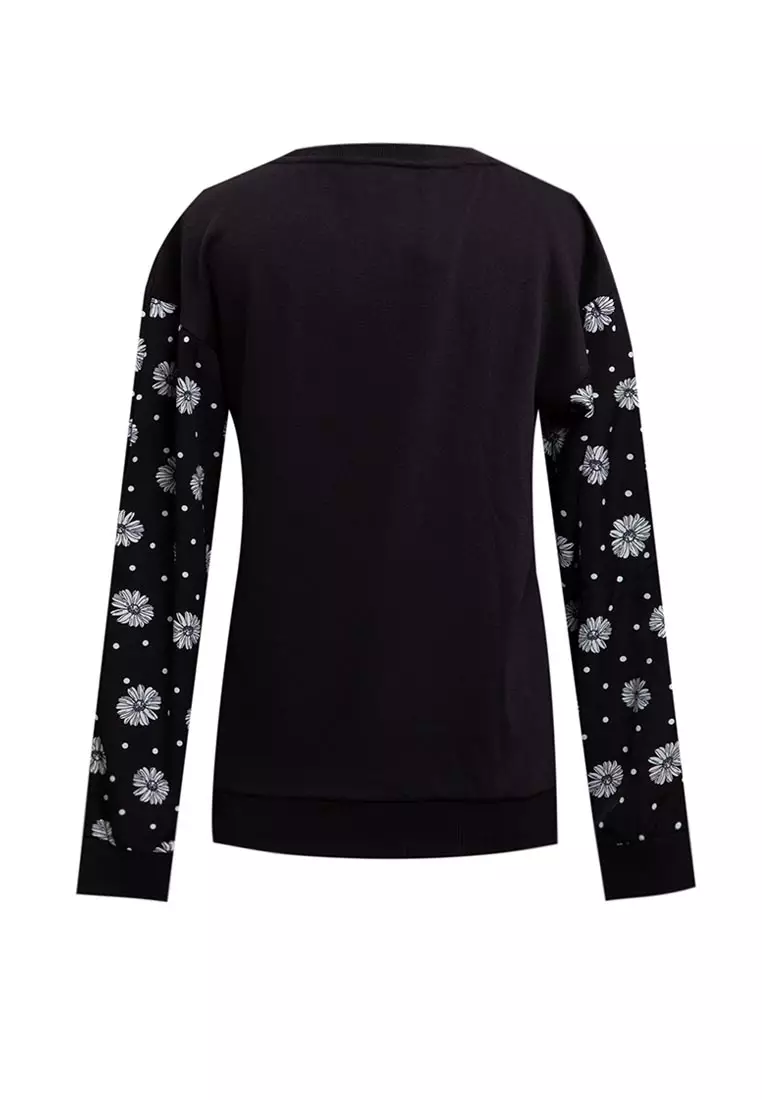 Sweater Atasan Lengan Panjang Abstrak