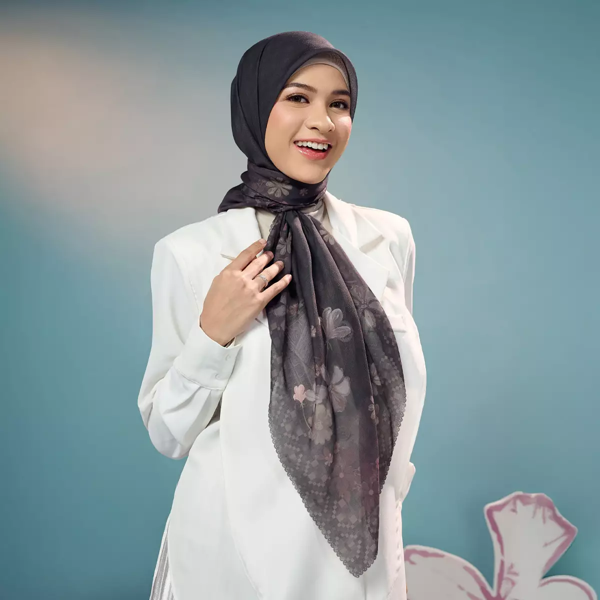[INCLUDE HARD BOX] ZM Zaskia Mecca - Scarf Jejak Teduh Ruma Charcoal | Hijab Voal Alaska Premium Square | Hijab Motif Kerudung Segi Empat
