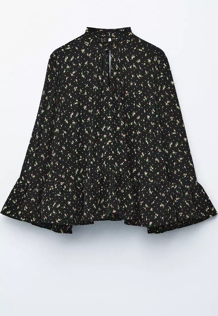 Frilled Stand-Collar Blouse