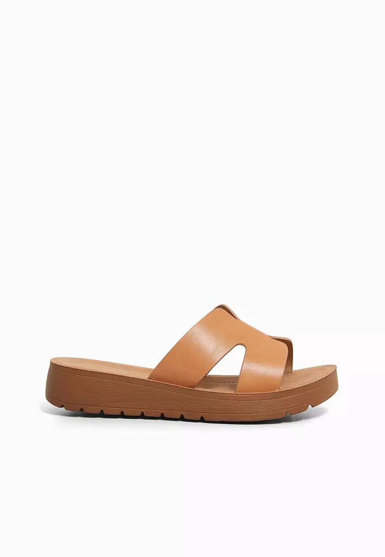 Discount on CLN  shoes - SKU: Morse Wedge Slides