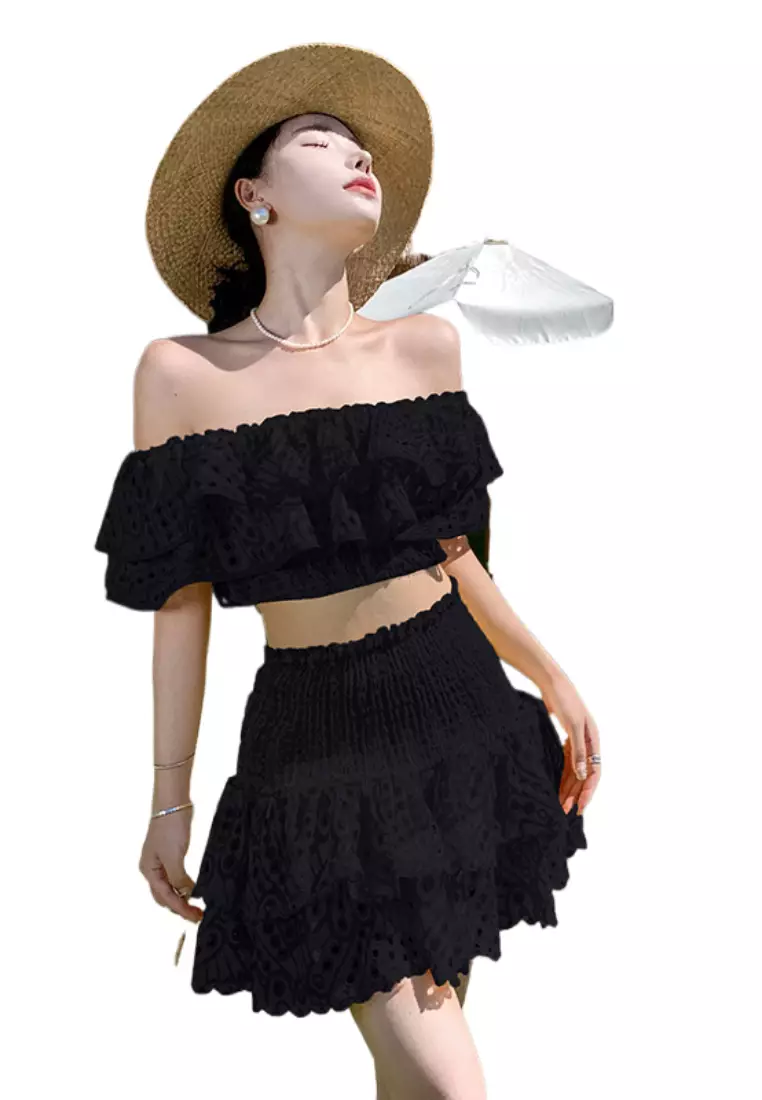 一字肩鏤空刺繡兩件套 CA26022443BK