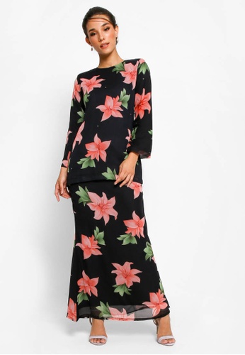 Kurung Basic D-37 from BETTY HARDY in Black and Pink and Green