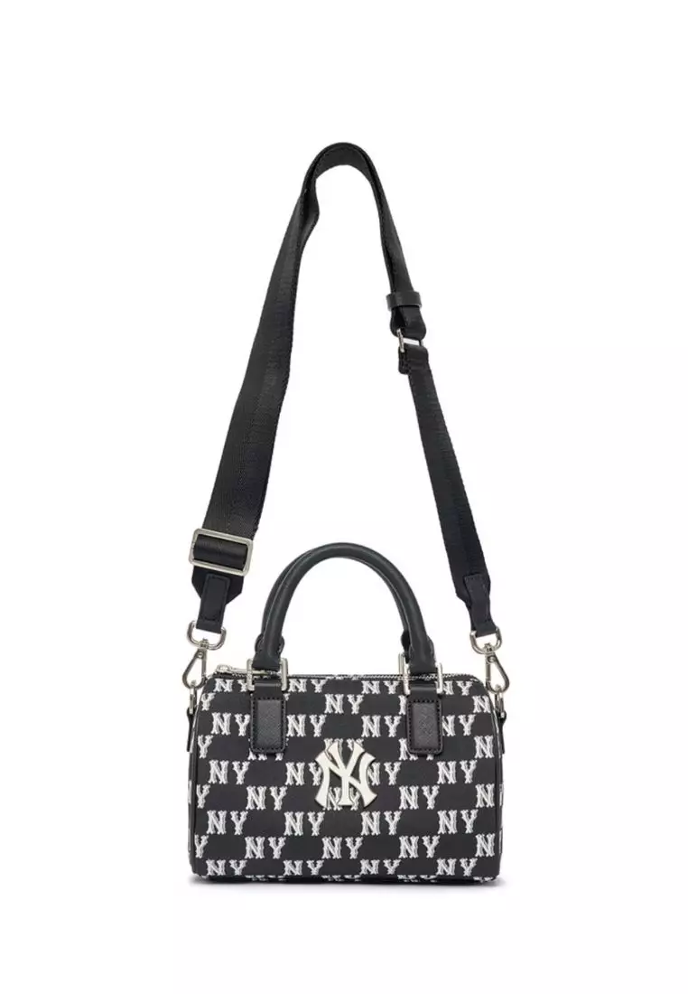 Mlb Monogram Jacquard Crossbody Bag Ny Yankees - Hitam