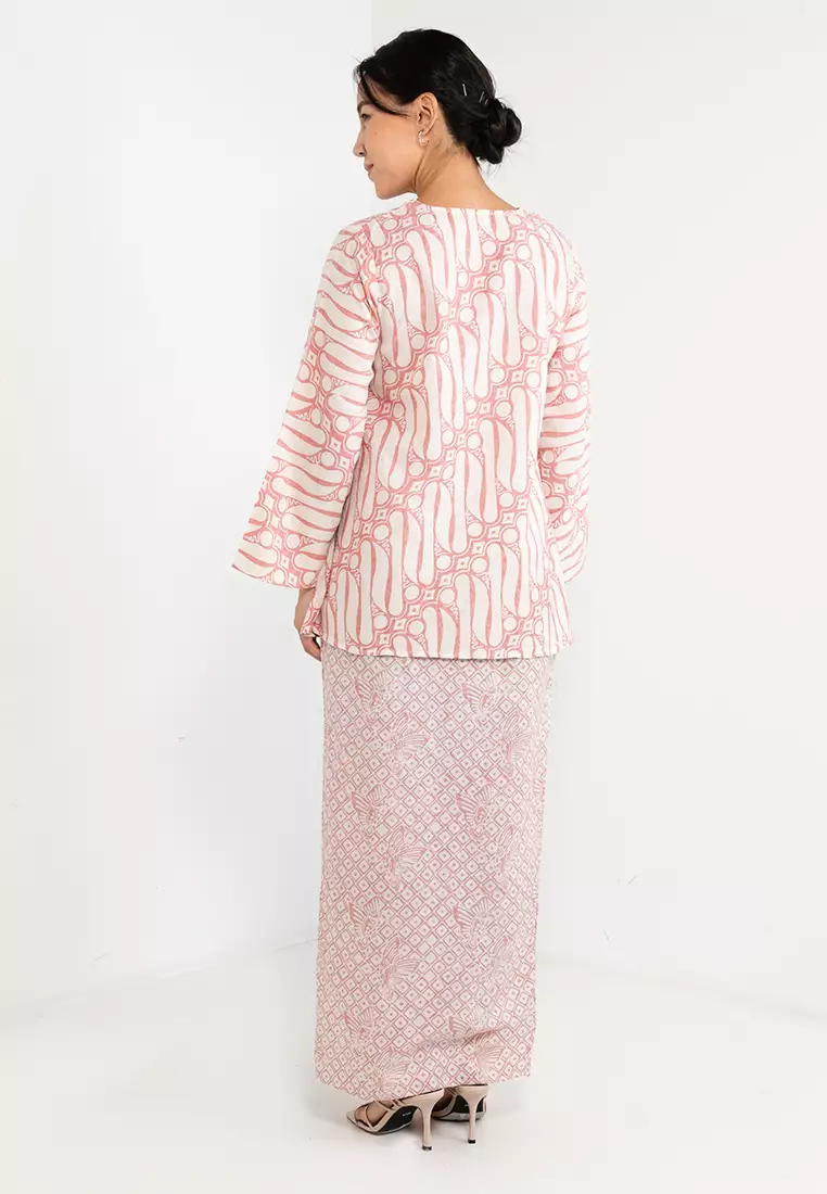 Dara Kurung
