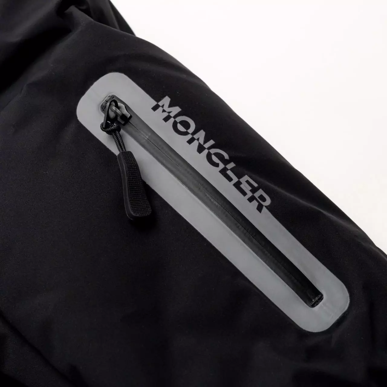 Angren Hooded Insulated Ski Jacket Black