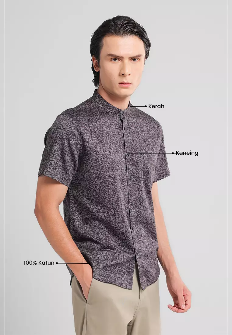 MANZONE X Adipati Dolken - Kemeja Koko Shanghai Lengan Pendek Pria Kareem Slim Fit - Black Warna Black
