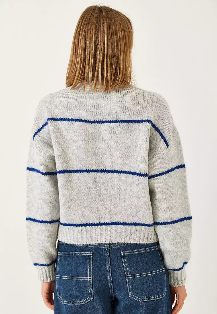 Women's Crew Neck Striped Knitwear Sweater 20247533