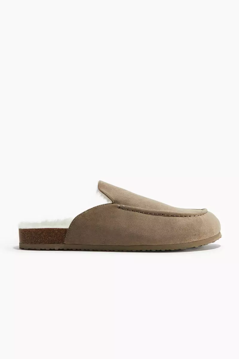 Pile-lined slippers