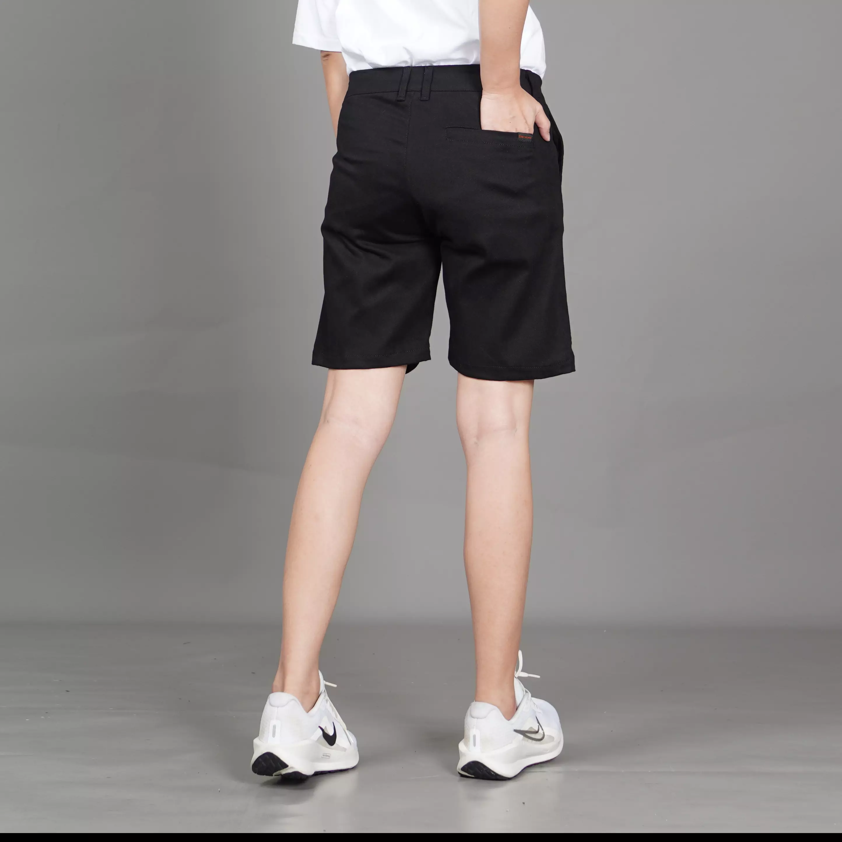 FRELY Celana Pendek Hitam Wanita Short Chino Pants Wanita - HITAM