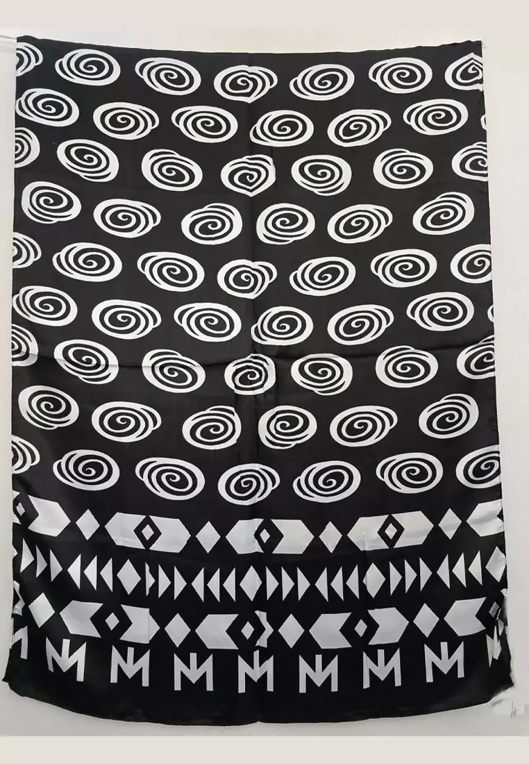 Aksesoris Wanita  Monochrome Colour Series Swirl Pattern Printed Silky Satin Scarf Wanita Black & White