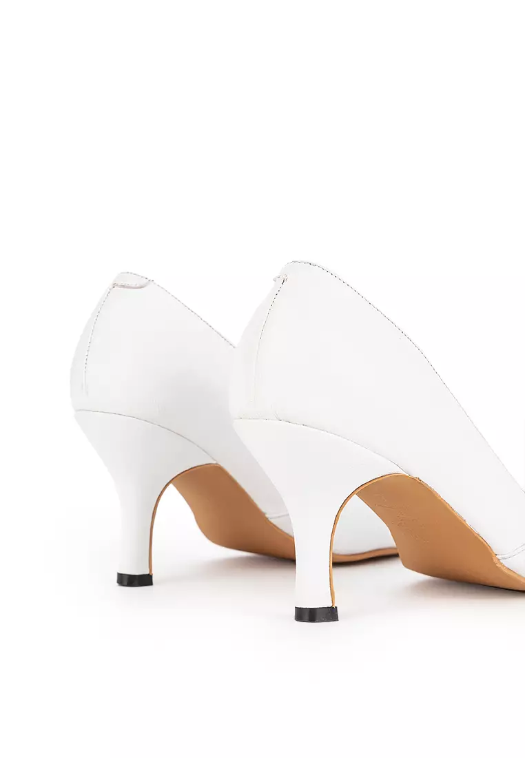 Pointed Toe Leather Pumps